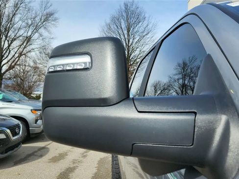 Used 2024 RAM 2500 Big Horn w/ Towing Technology Group AWD/4WD image 7