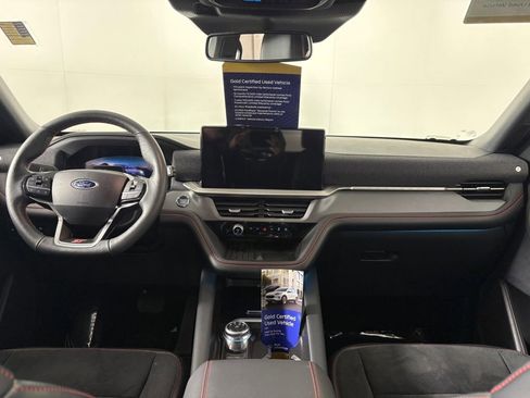 Certified 2025 Ford Explorer ST image 28