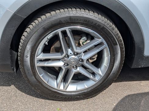 Used 2019 Hyundai Santa Fe XL AWD/4WD image 15