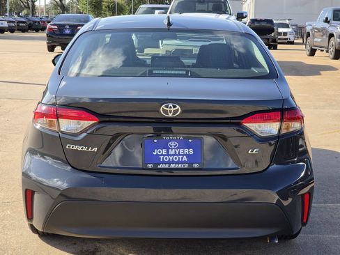 Used 2026 Toyota Corolla LE FWD image 8