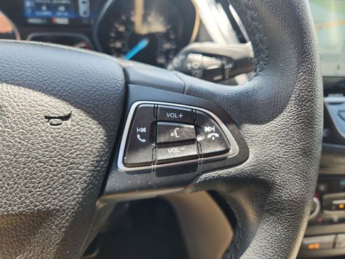 Used 2019 Ford Escape Titanium AWD/4WD image 29