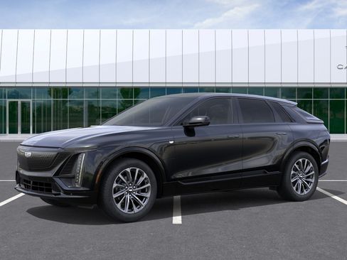 New 2027 Cadillac Lyriq Sport RWD image 2