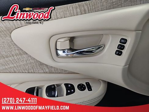 Used 2024 Nissan Murano SL AWD/4WD image 17