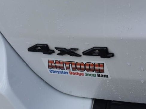 Used 2022 Jeep Grand Cherokee Laredo X AWD/4WD image 19