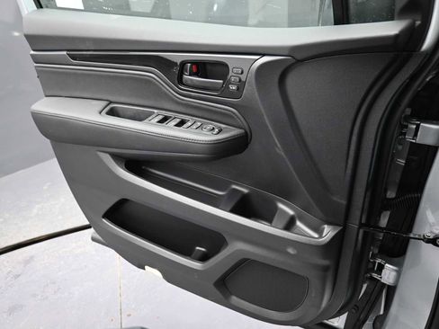 New 2026 Honda Odyssey Touring image 11