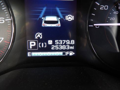 Used 2023 Subaru Crosstrek 2.0i Premium image 18