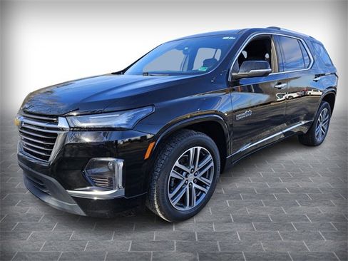Used 2022 Chevrolet Traverse High Country image 3
