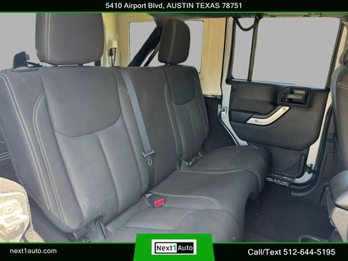Used 2016 Jeep Wrangler Unlimited Sahara w/ Max Tow Package AWD/4WD image 30