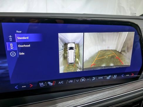 New 2026 Chevrolet Suburban Premier image 20