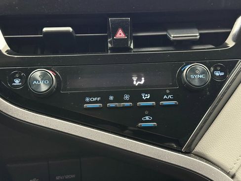 Used 2024 Toyota Camry LE image 18