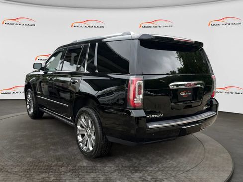 Used 2017 GMC Yukon Denali w/ Open Road Package AWD/4WD image 8
