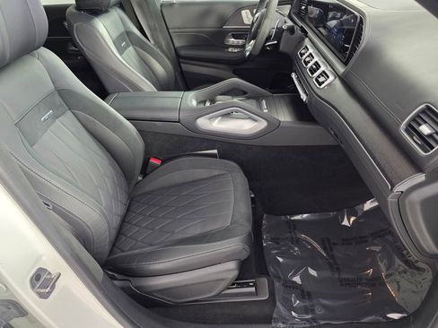 Certified 2023 Mercedes-Benz GLS 63 AMG 4MATIC image 33