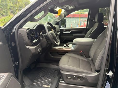 Used 2026 Chevrolet Silverado 2500 LT w/ Trail Boss Package AWD/4WD image 8