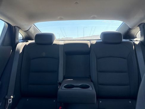 Used 2022 Chevrolet Malibu LT FWD image 23