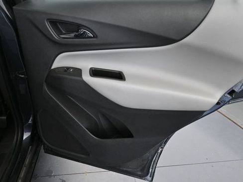 Used 2022 Chevrolet Equinox LS w/ Driver Confidence II Package FWD image 29