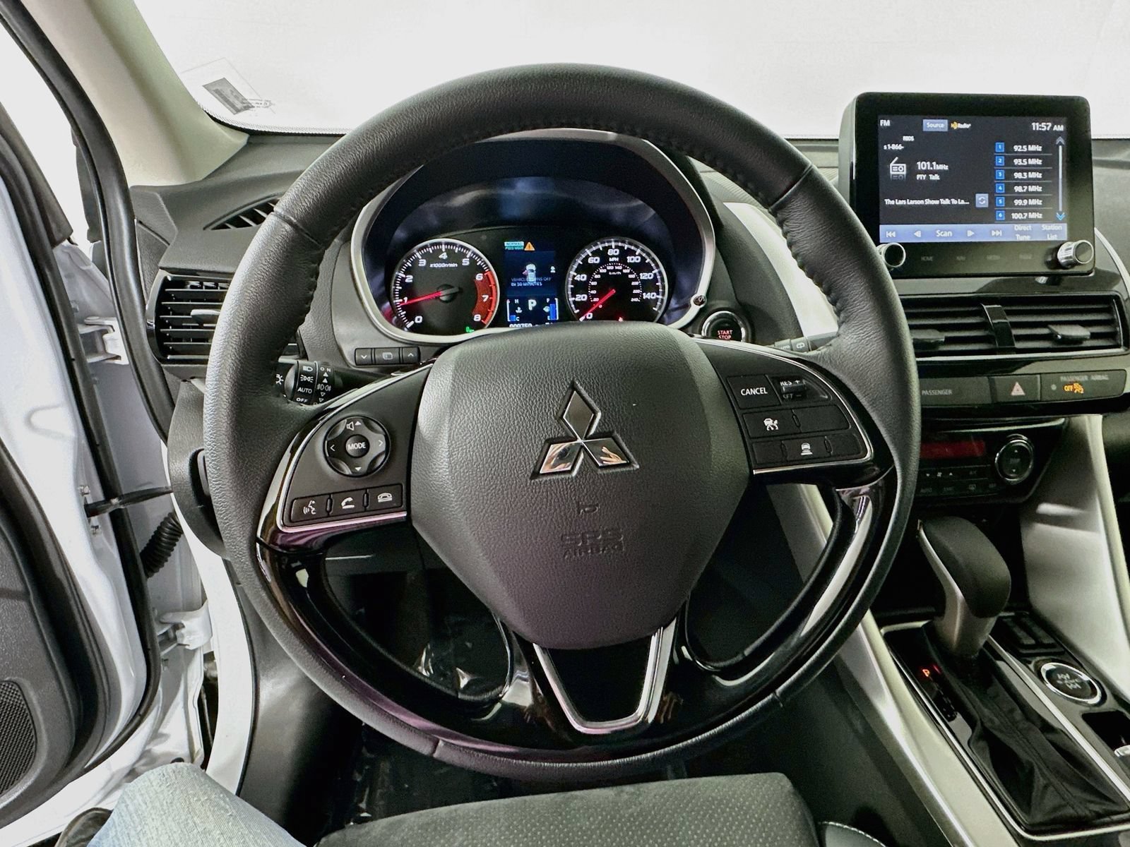 Used 2025 Mitsubishi Eclipse Cross SE AWD/4WD image 11