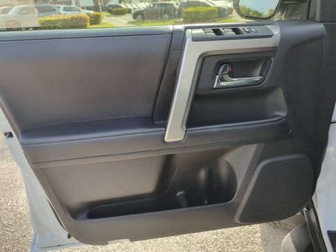 Used 2024 Toyota 4Runner SR5 Premium w/ Moonroof Package image 8