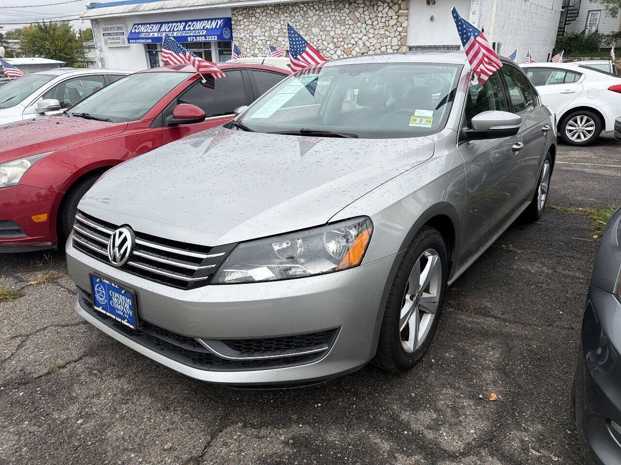 Used 2013 Volkswagen Passat 2.5 SE FWD image 2