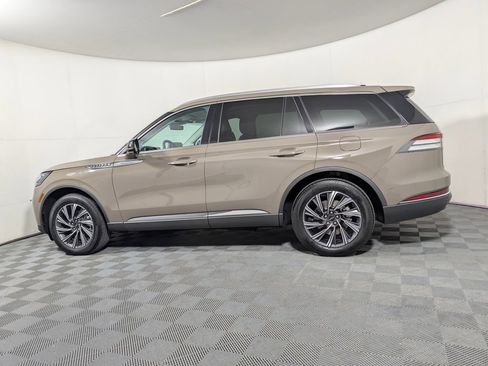 Used 2025 Lincoln Aviator AWD w/ Equipment Group 101A image 5