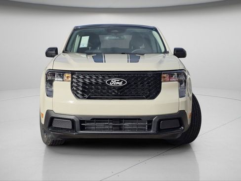 New 2025 Ford Maverick XLT w/ XLT Luxury Package image 3