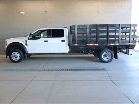 Used 2020 Ford F550 XLT Crew Cab image 2