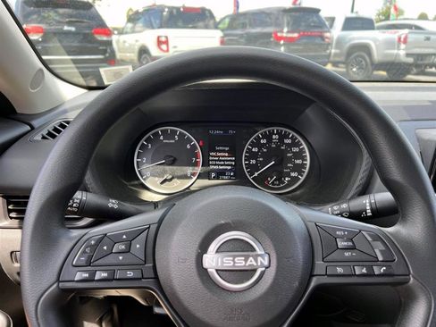 Used 2024 Nissan Sentra S image 27