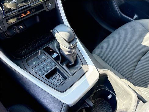 Used 2023 Toyota RAV4 LE image 17