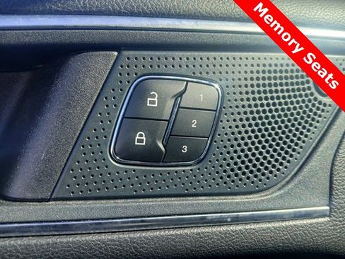 Used 2024 Ford Edge Titanium image 34