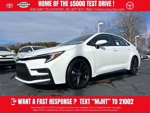 Used 2025 Toyota Corolla SE image 1