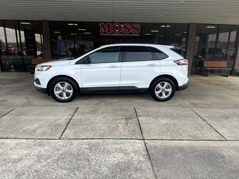 Certified 2022 Ford Edge SE image 7