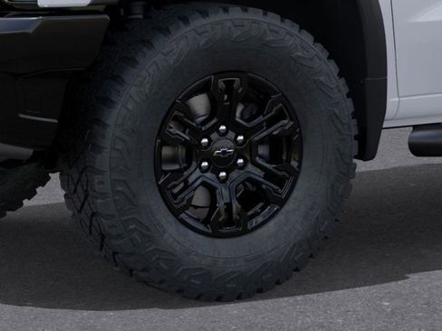 New 2026 Chevrolet Silverado 1500 ZR2 w/ Dark Appearance Package AWD/4WD image 9
