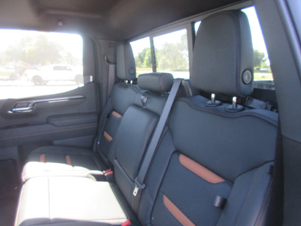 New 2026 GMC Sierra 1500 AT4 w/ AT4 Premium Package AWD/4WD image 13