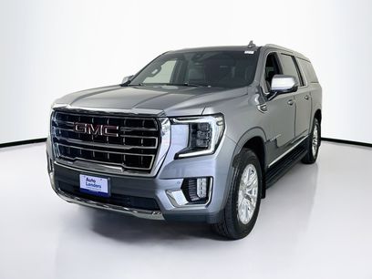 Used 2022 GMC Yukon XL SLT w/ SLT Premium Package