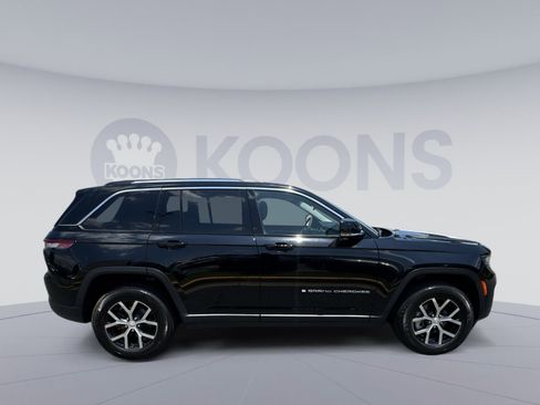 Used 2023 Jeep Grand Cherokee Limited AWD/4WD image 8