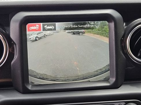 Used 2021 Jeep Wrangler Unlimited Rubicon w/ Trailer Tow Package AWD/4WD image 23