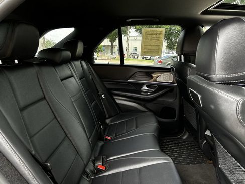 Used 2020 Mercedes-Benz GLE 350 w/ Premium Package image 32