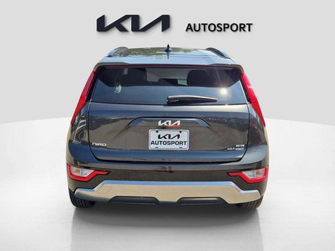 New 2025 Kia Niro SX image 6