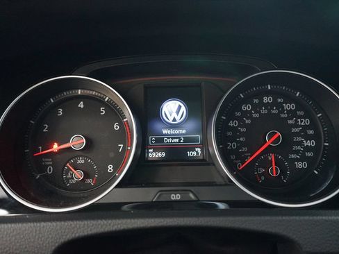 Used 2018 Volkswagen GTI SE FWD image 29