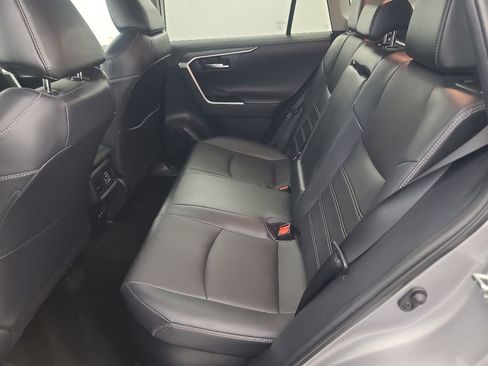 Used 2020 Toyota RAV4 Limited AWD/4WD image 21