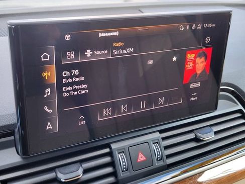 Used 2023 Audi Q5 2.0T Premium w/ Convenience Package AWD/4WD image 16