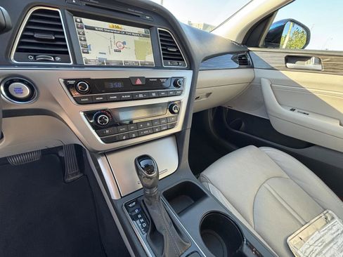 Used 2015 Hyundai Sonata Limited w/ Option Group 05 image 16