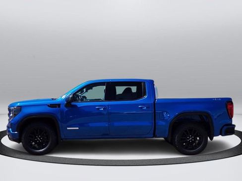 Used 2023 GMC Sierra 1500 Elevation AWD/4WD image 2
