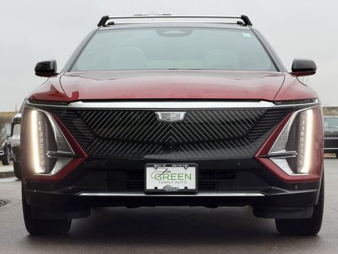 Used 2025 Cadillac Lyriq Luxury image 6