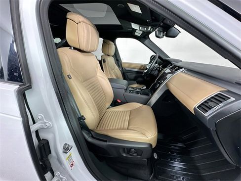 Used 2023 Land Rover Discovery S R-Dynamic image 31