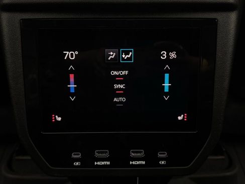 Used 2026 GMC Yukon Denali Ultimate AWD/4WD image 9