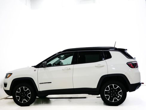 Used 2020 Jeep Compass Trailhawk AWD/4WD image 5