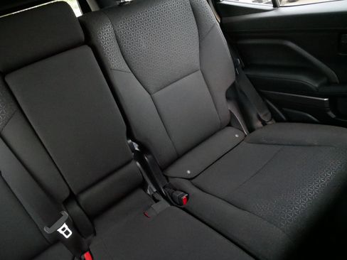 Used 2025 Toyota 4Runner SR5 AWD/4WD image 14