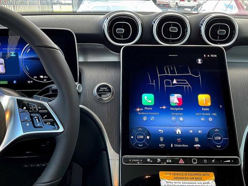 New 2026 Mercedes-Benz GLC 350e GLC 350e image 9