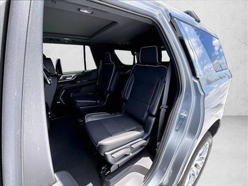 Used 2025 GMC Yukon Elevation w/ Elevation Premium Package RWD image 28