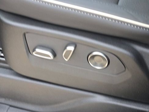 New 2026 Cadillac Escalade Luxury image 29